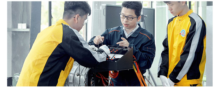 新能源汽车检测与维修-太原万通职业技能学校